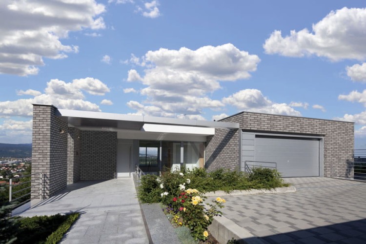 plytka-klinkierowa-hf43-glacier-cave-king-klinker-przysucha-realizacja1