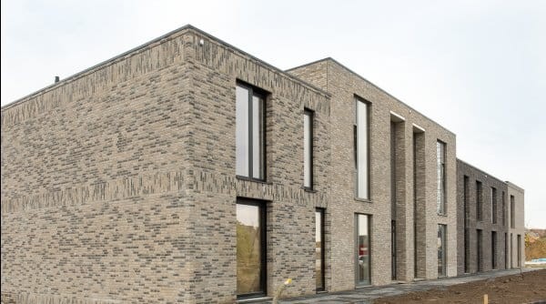 plytka-recznie-formowana-lava-nelissen-realizacja4