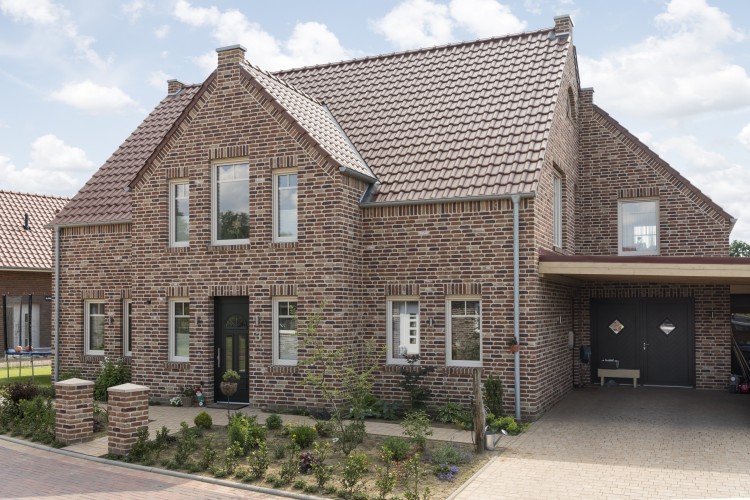 plytka-recznie-formowana-old-limburg-nelissen-realizacja2.jpg