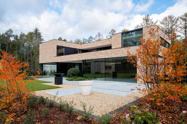 plytka-recznie-formowana-maranello-nelissen-realizacja6.jpg