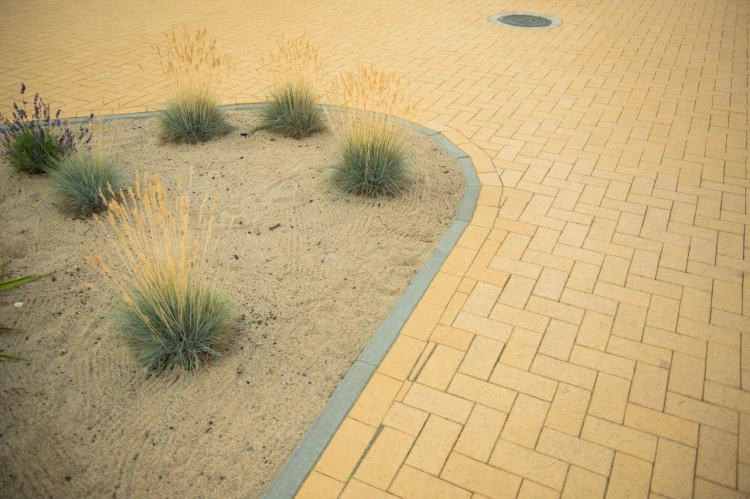 bruk-klinkierowy-sahara-lode-realizacja4.webp