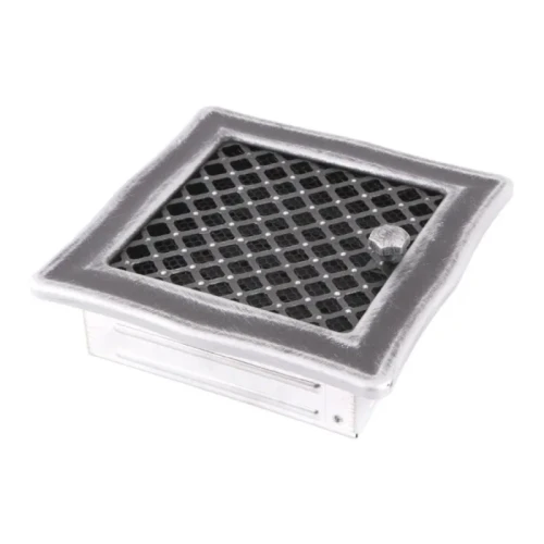 kratka-kominkowa-deco-z-zaluzja-srebrna-patyna-160x160mm-parkanex.webp