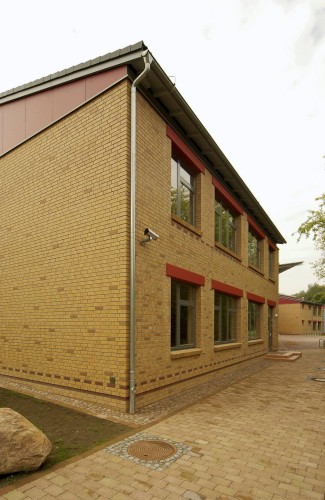 cegla-7-szczelinowa-gladka-havelland-wienerberger-realizacja