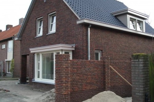 plytka-katowa-recznie-formowana-engels-rustiek-gereduceerd-engels-realizacja