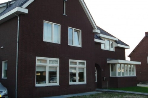 plytka-katowa-recznie-formowana-klassiek-rood-engels-realizacja