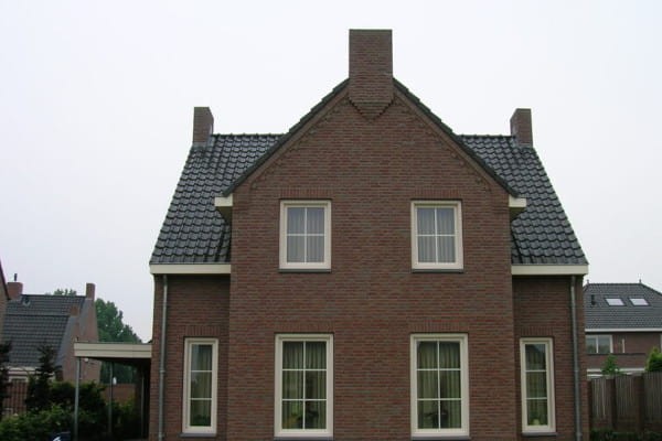 plytka-recznie-formowana-donkerrood-gereduceerd-engels-realizacja5