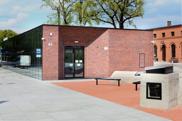 cegla-klinkierowa-7-szczelinowa-classic-lode-realizacja10