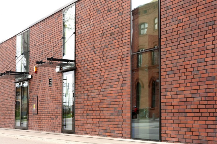 cegla-klinkierowa-7-szczelinowa-classic-lode-realizacja15