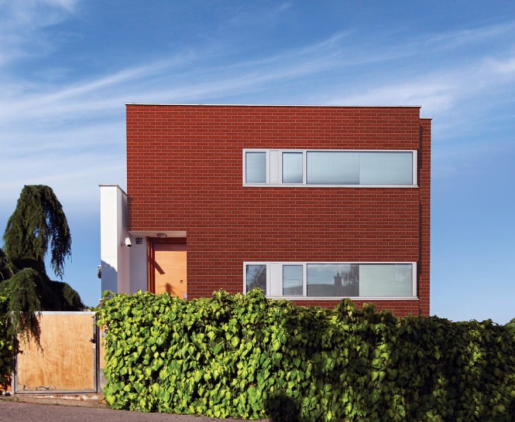 plytka-klinkierowa-katowa-06-nuta-cynamonu-king-klinker-realizacja1