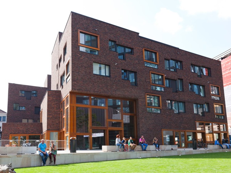 plytka-katowa-recznie-formowana-28-netterden-muhr-realizacja3