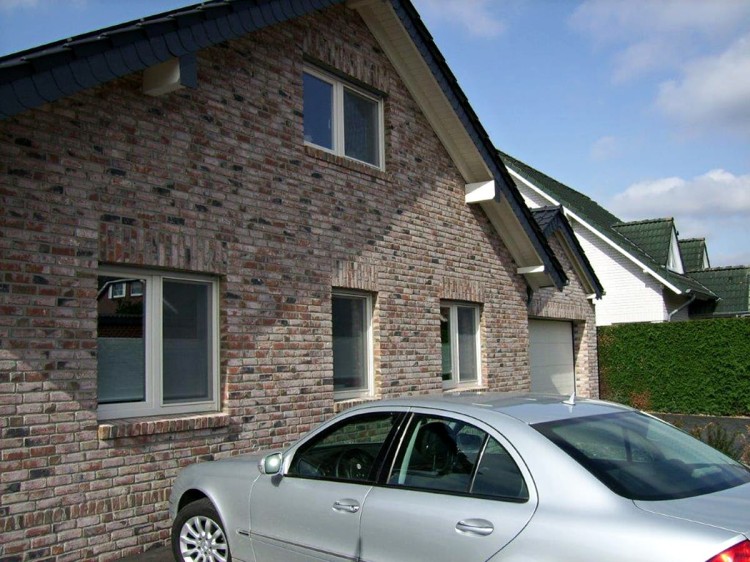 plytka-recznie-formowana-10-alt-rheinland-muhr-realizacja2