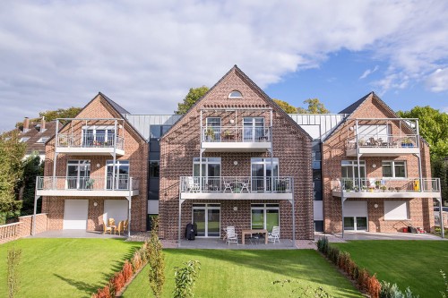 cegla-pelna-recznie-formowana-1-bronze-bunt-geflammt-muhr-realizacja