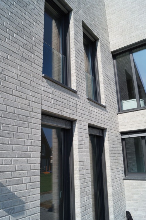 AARHUS szaro-cieniowana_real2.jpg